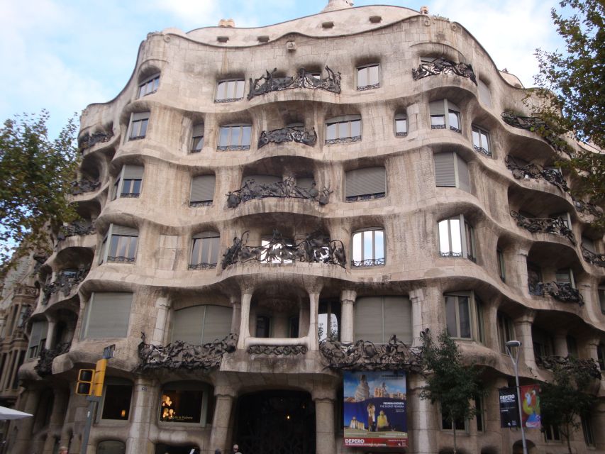 Barcelona: German City Tour from Gaudí's Perspective - Key Highlights You’ll Care About