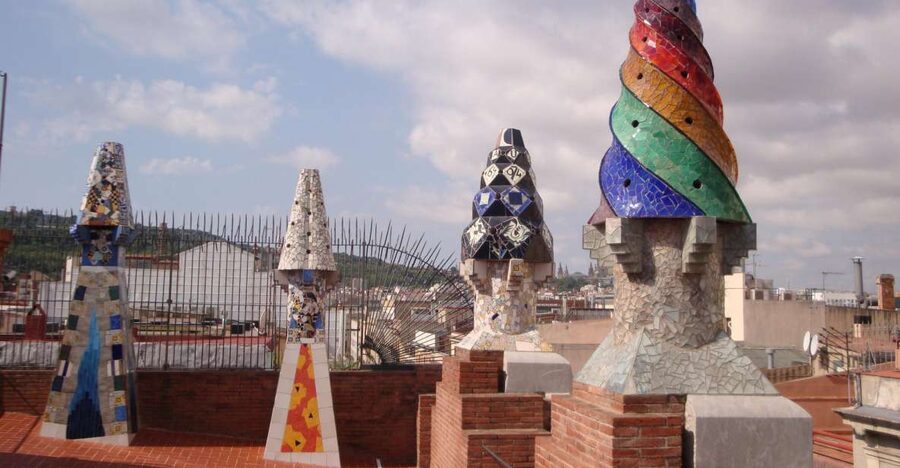 Barcelona: German City Tour from Gaudí's Perspective - Seeing Exteriors Only (and Why That’s Not a Loss)