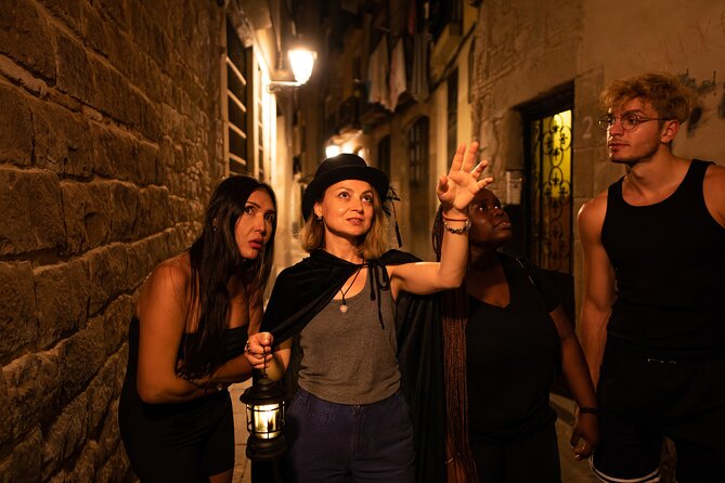 Barcelona Ghosts and Legends Gothic Quarter Tour - Pont del Bisbe: The Gothic Bridge and Its Curse