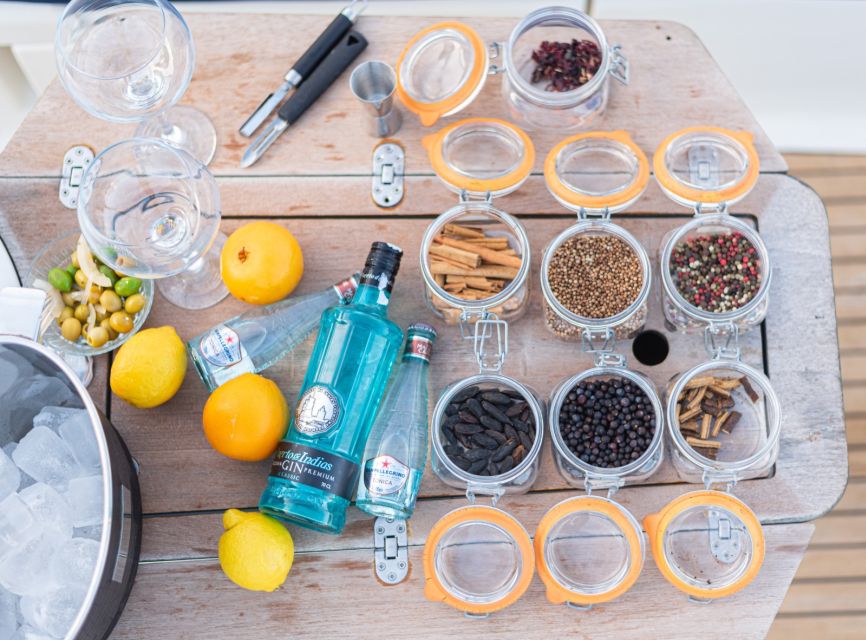 Barcelona: Gin & Tonic Workshop and Sunset Sailing cruise - The sailing portion: where the boat goes and what you’ll see