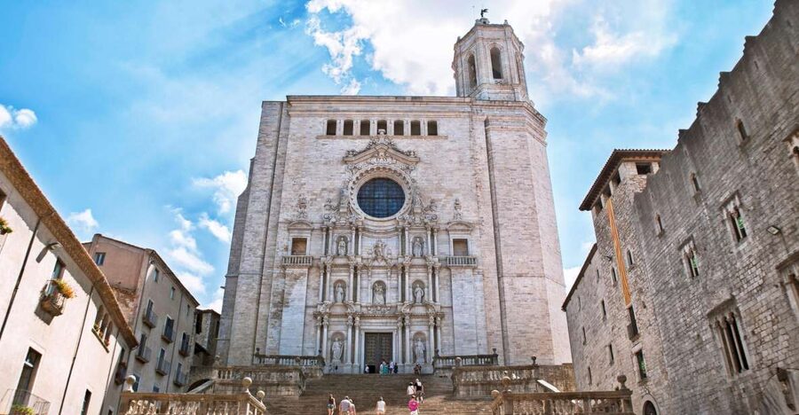 Barcelona: Girona Game of Thrones Private Tour with Pickup - The Baroque Stairway and King’s Landing Exterior Vibes