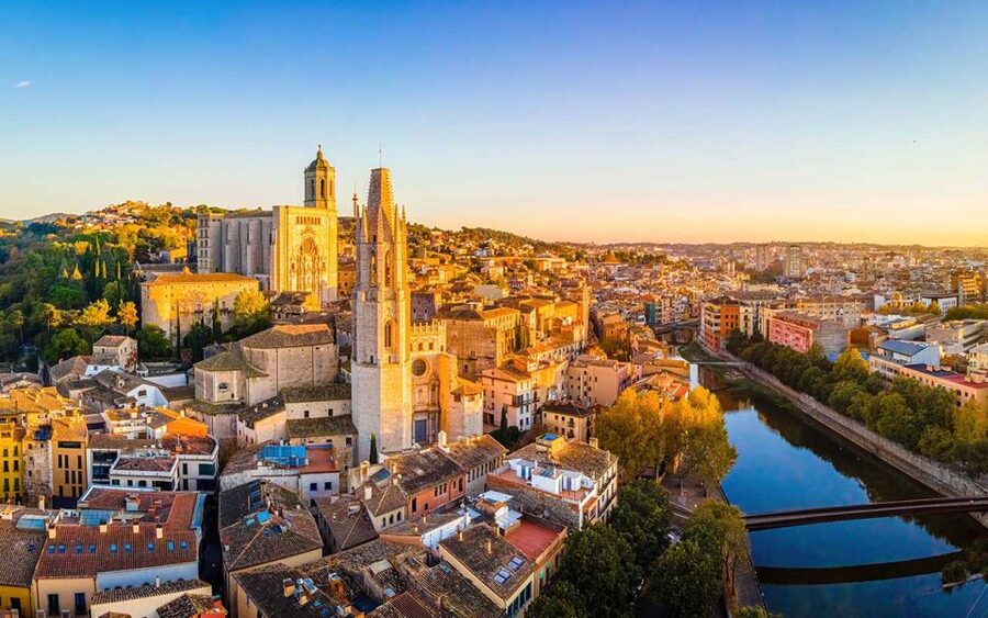 Barcelona: Girona Private Guided Tour by High-Speed Train - Key points worth your attention