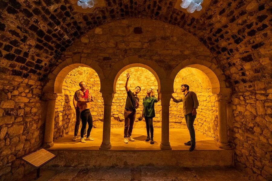 Barcelona: Girona Private Guided Tour by High-Speed Train - Small practical tips for a smoother Girona day