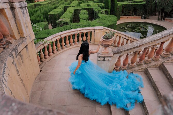 Barcelona: Glamour Wow Dress Photoshoot in Spectacular locations - Your wow dress gets real attention, especially if it’s big