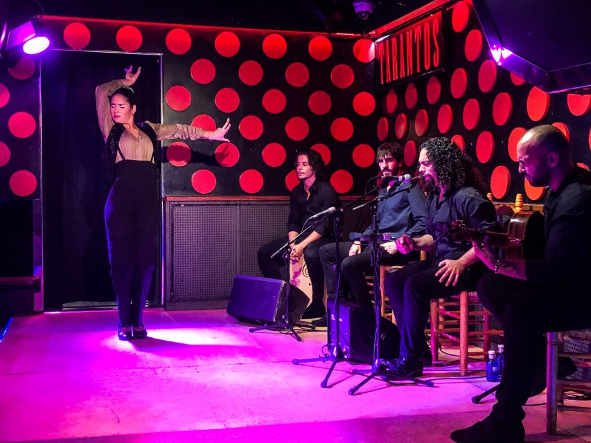 Barcelona: Gothic Quarter and Flamenco Show (Small Group) - A 2.5-hour plan that strings together art, power, and rhythm
