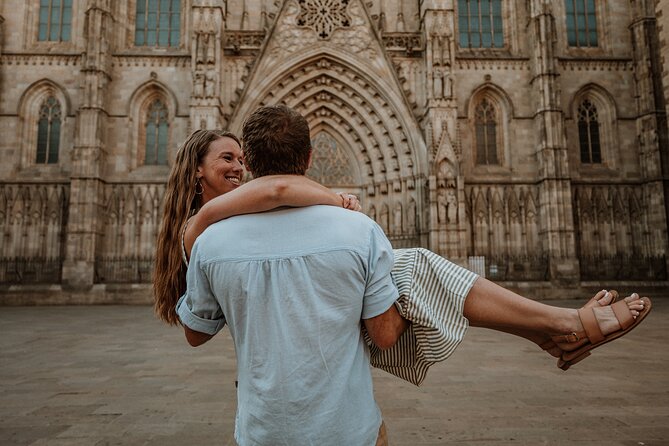 Barcelona Gothic Quarter cinematic photoshoot - Timing: Why the 1-Hour Format Works (and When It Might Not)