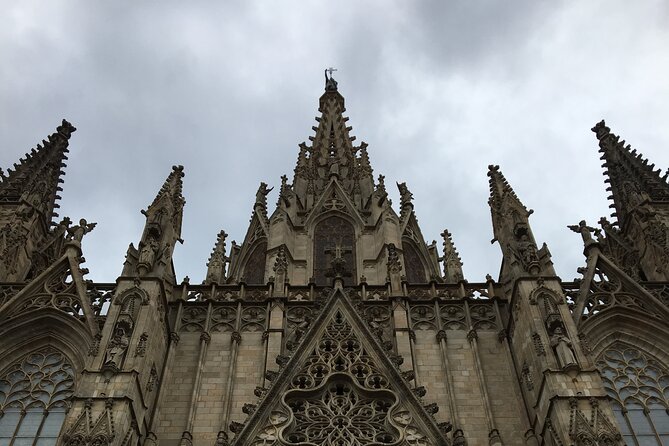 Barcelona Gothic Quarter From Roman Walls to Hidden Courtyards - Why This 2–3 Hour Guided Route Works