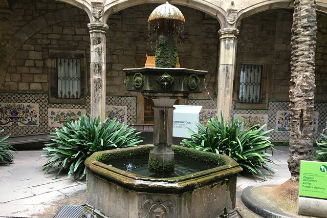 Barcelona Gothic Quarter From Roman Walls to Hidden Courtyards - Stop 7: Pont del Bisbe and the Hidden Skull Legend