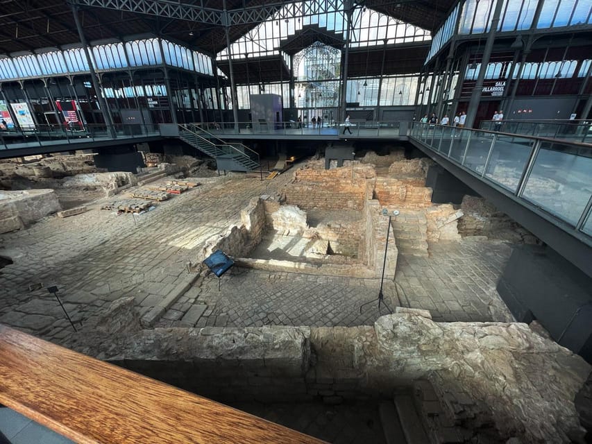 Barcelona: Gothic Quarter Gems Private Walking Tour - Key highlights to look forward to