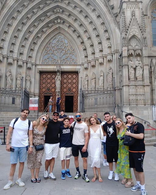 Barcelona: Gothic Quarter Gems Private Walking Tour - Roman Wall and King’s Square: switching timelines in one walk