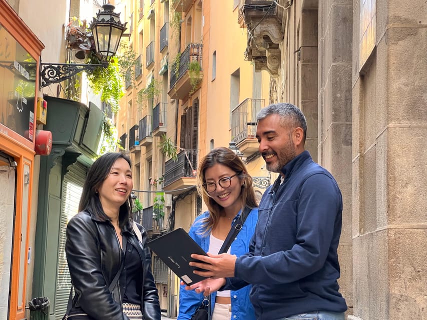 Barcelona: Gothic Quarter Guided Tour with Flamenco & Tapas - Who should book this tour (and who might prefer something else)
