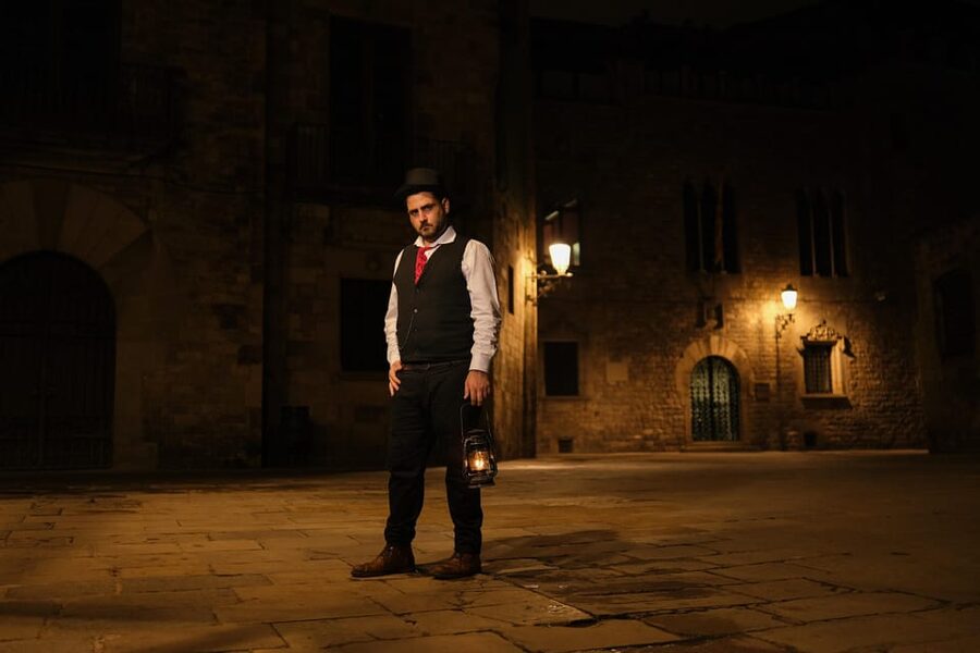 Barcelona: Gothic Quarter Night Walk Mysteries and Legends - Lantern-Lit Start at Plaça de Ramon Berenguer el Gran