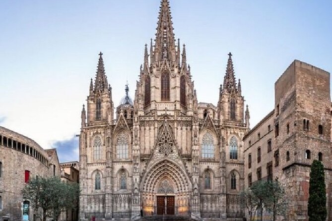 Barcelona Gothic Quarter Old Town Private Tour - Pickup on foot and a realistic 2 hours 30 minutes