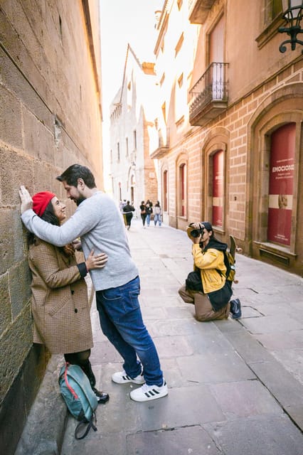 Barcelona: Gothic Quarter Private Photoshoot Experience - Key highlights to know before you go