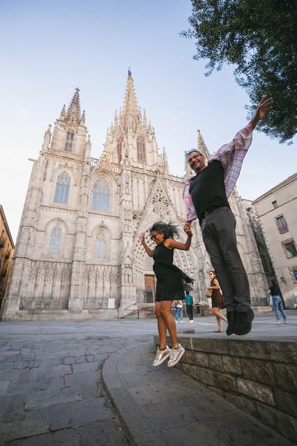 Barcelona: Gothic Quarter Private Photoshoot Experience - Should you book this Gothic Quarter private photoshoot?