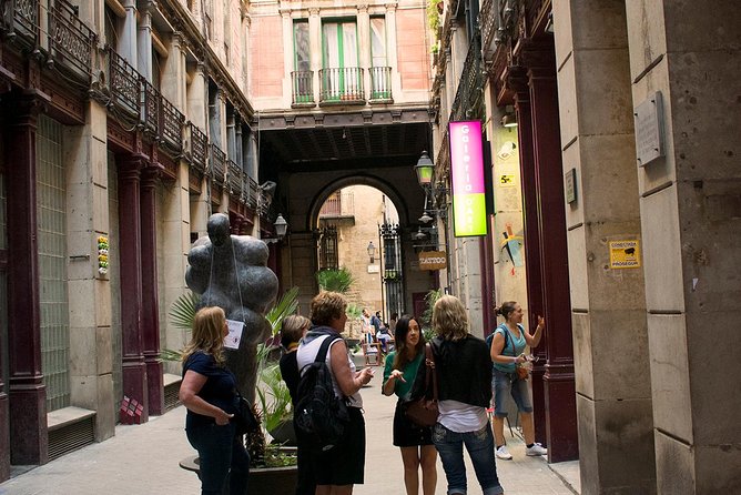 Barcelona Gothic Quarter's Deepest Secrets & Sangria - Where you meet: starting near Plaça de Catalunya saves your whole day