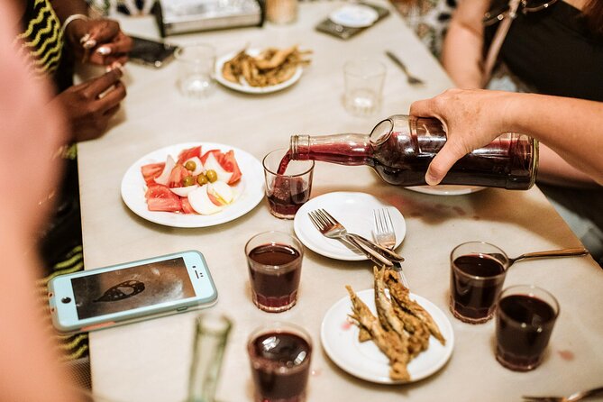 Barcelona Gothic Quarter Tapas & Taverns Food & Wine Tour - Stop 2 at Bar La Plata: a 1945 tavern with time-tested choices