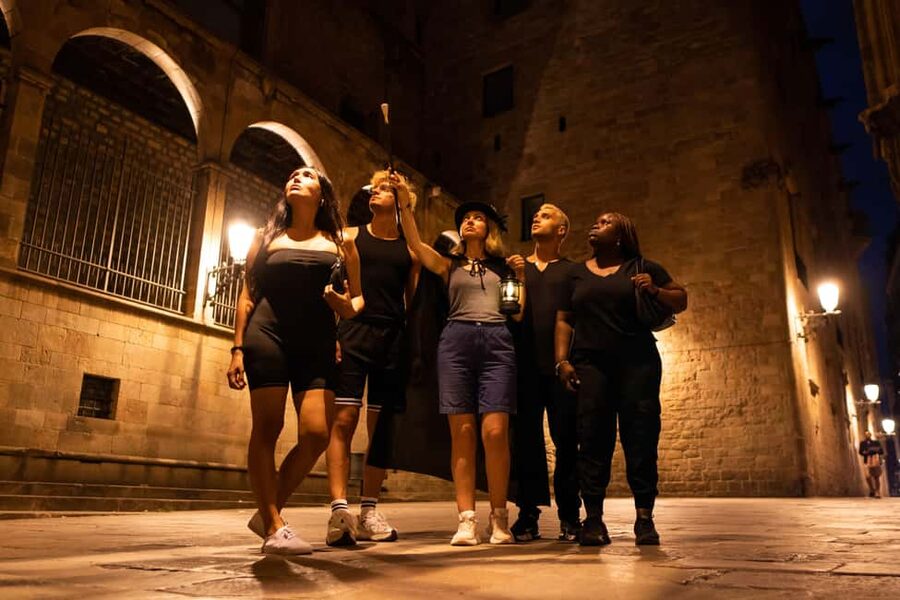Barcelona: Gothic Quarter Tour Dark History & Ghosts Tour - Why Barcelona’s Gothic Quarter Feels Different After Dark