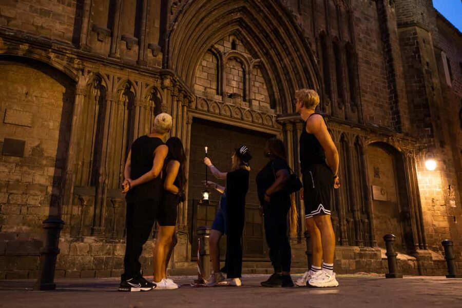 Barcelona: Gothic Quarter Tour Dark History & Ghosts Tour - El Raval and La Rambla: Setting the Dark Tone Early