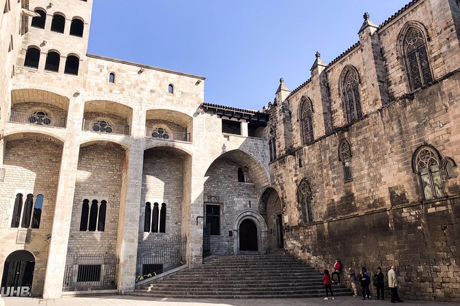 Barcelona Gothic Quarter Tour (Small Group) - Meet at Pl. de Catalunya, Then Follow the Route to Plaça Reial