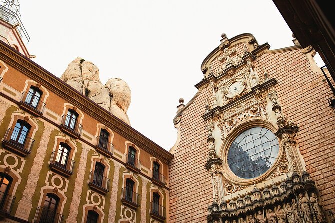 Barcelona : Gothic, Tapas, Churros & Vermouth - Optional Montserrat: the 1,000-year-old Benedictine monastery upgrade