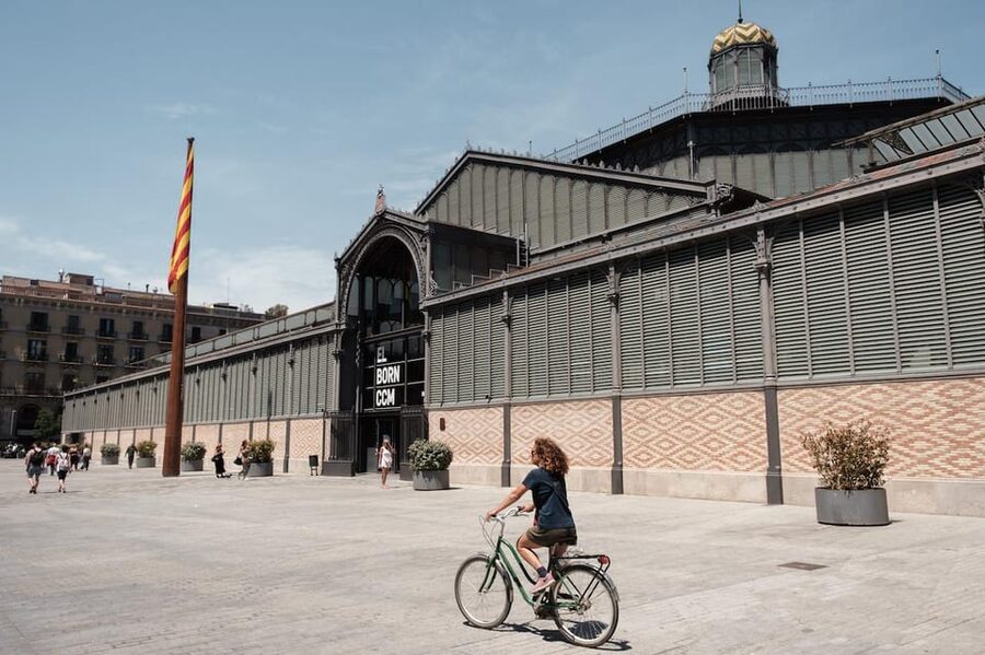 Barcelona: Guided Bike or E-Bike City Tour - Key highlights I’d plan around