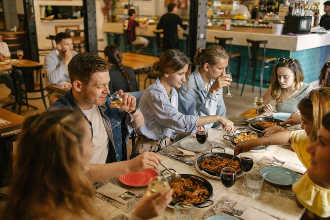 Barcelona: Guided Food Walking Tour with Tapas and Wine - Vegetarian is covered, but vegan and gluten-free aren’t
