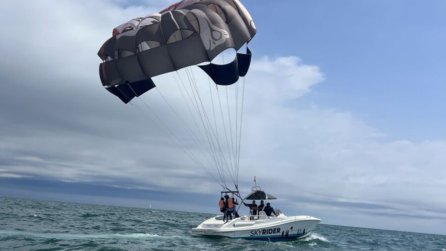 Barcelona: Guided Parasailing Experience - Key Things You’ll Notice