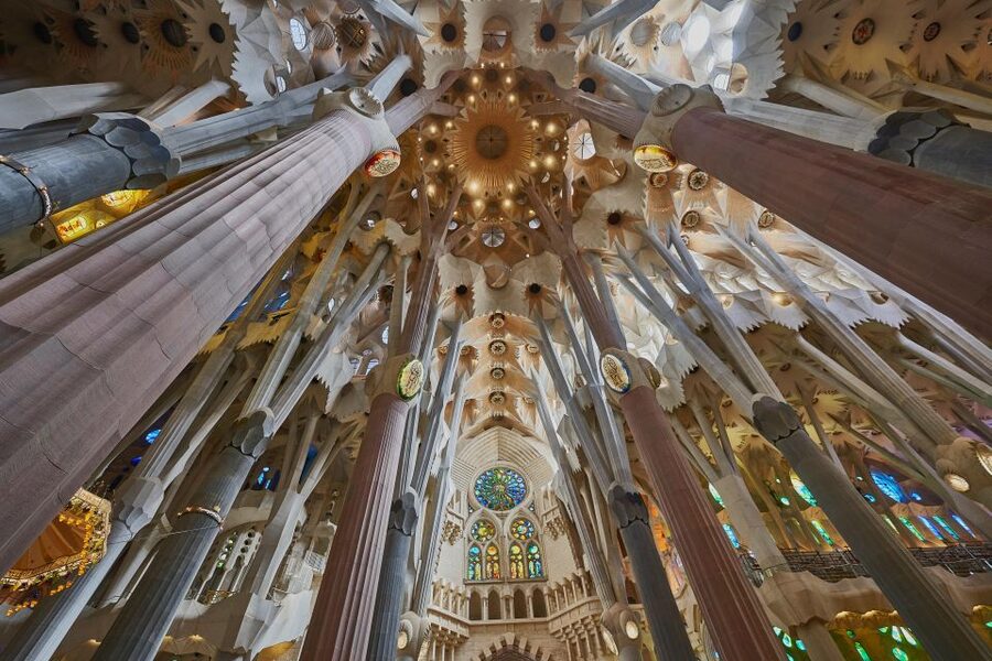 Barcelona: Guided Tour of Sagrada Familia - The interior walk-through: what you should watch for