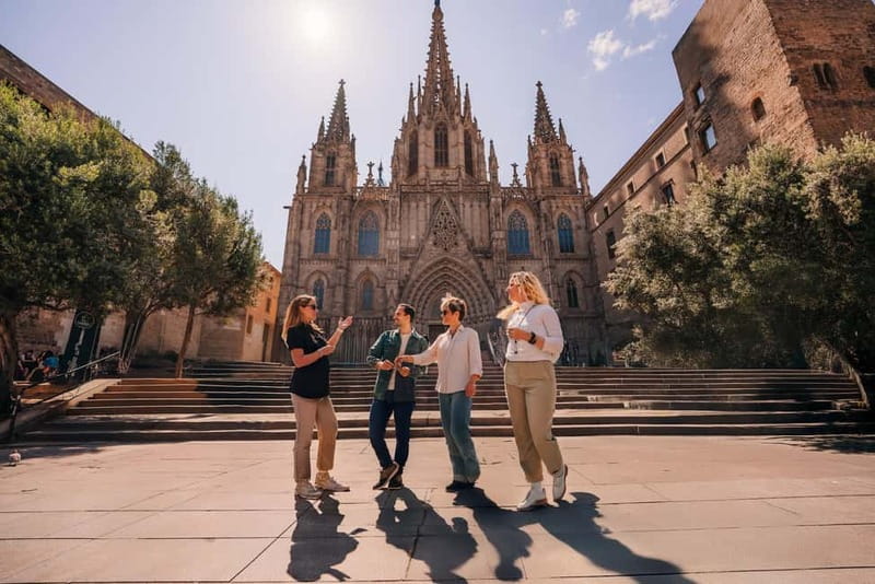 Barcelona: Helicopter, Boat Ride & Old Town Private Tour - The helicopter flight: what 6 minutes buys you