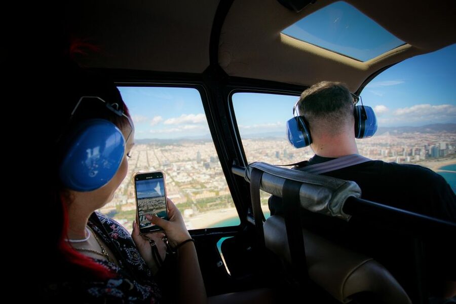 Barcelona: Helicopter Flight with Optional Yacht Cruise - Sailing Time: A 1.5-Hour Yacht Cruise Along Barcelona’s Coast