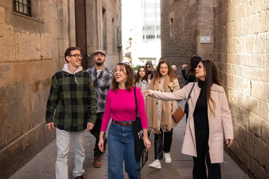 Barcelona: Hidden Gems Walking Tour Including 10+ Sights - Key things I’d circle before you book