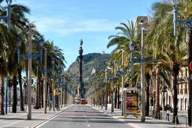 Barcelona Highlights Private Tour in a chauffeured Mercedes-Benz - Key Highlights at a Glance