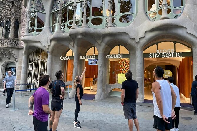 Barcelona Highlights Running Tour - Rambla de Catalunya to Las Ramblas: your fastest way to get oriented