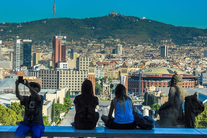 Barcelona Highlights & Sagrada Familia Tour: Priority Access - Full-Day Upgrade: Park Güell and La Pedrera in One Smart Follow-Through