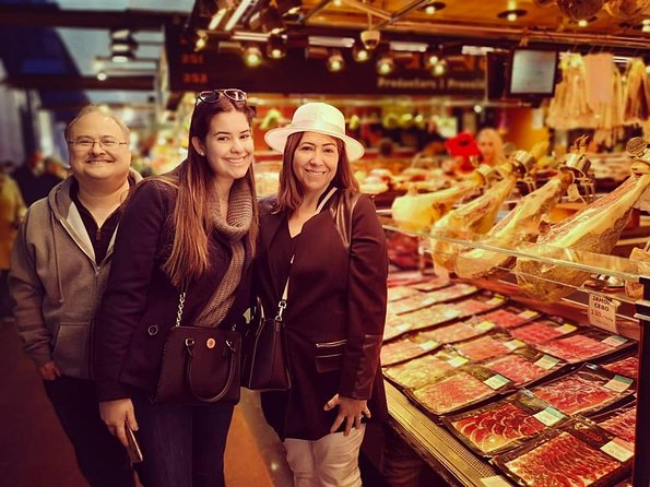 Barcelona Highlights & Secrets Private Tour with Tapa & Drink - Raval and Gaudí at Palau Güell: more than a quick stop