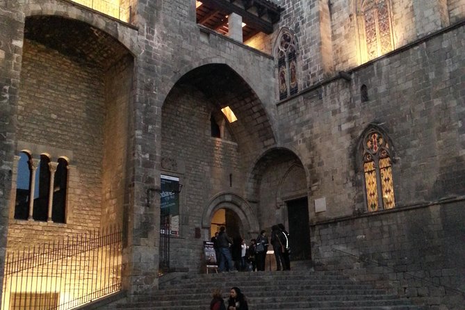 Barcelona Highlights with a Local Friend - Stop 1: Sagrada Familia area—outside first, inside only with advance tickets