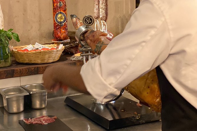 Barcelona Historic Walking Tour and Food Experience - Independence Ties: How Barcelona’s Past Hits the Present