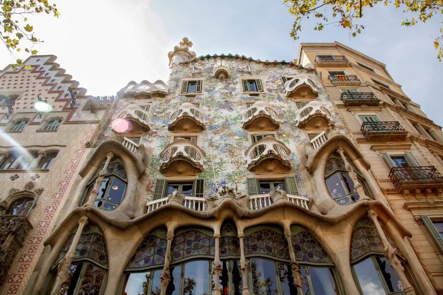 Barcelona Historical 3-Hour Bike Tour - Palace of Catalan Music: finishing with a cultural landmark