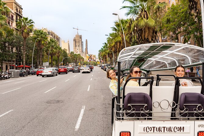 Barcelona Historical Tour with Local Guide in Eco Tuk Tuk Private - Getting on: the Eixample meeting point and how the tuk-tuk pickup works