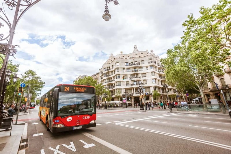 Barcelona: Hola Barcelona Public Transport Travel Card - How to Use It: Validation, Tapping In, and Ride Mode
