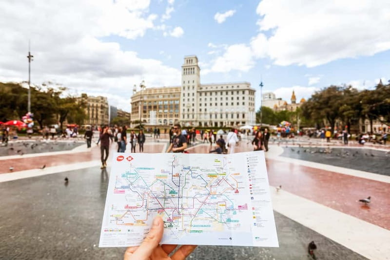 Barcelona: Hola Barcelona Public Transport Travel Card - A Practical Way to Plan 2 to 5 Days With Unlimited Rides