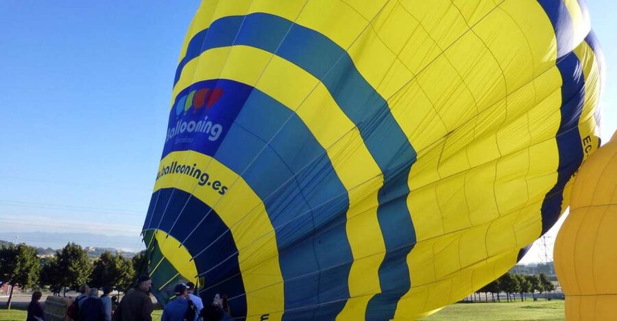 Barcelona: Hot Air Balloon Ride with Optional Transportation - Key things that make this balloon ride special