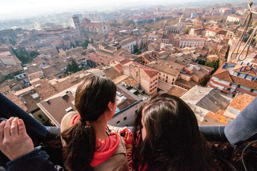 Barcelona: Hot Air Balloon Ride with Optional Transportation - Views you can expect: Montserrat, Barcelona, and the sea (when weather is kind)