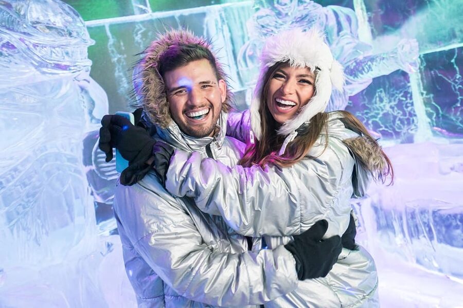 Barcelona: Ice Bar and Terrace Drinks Romantic Package - What the Below-Zero Drink Time Is Like (and what to wear)