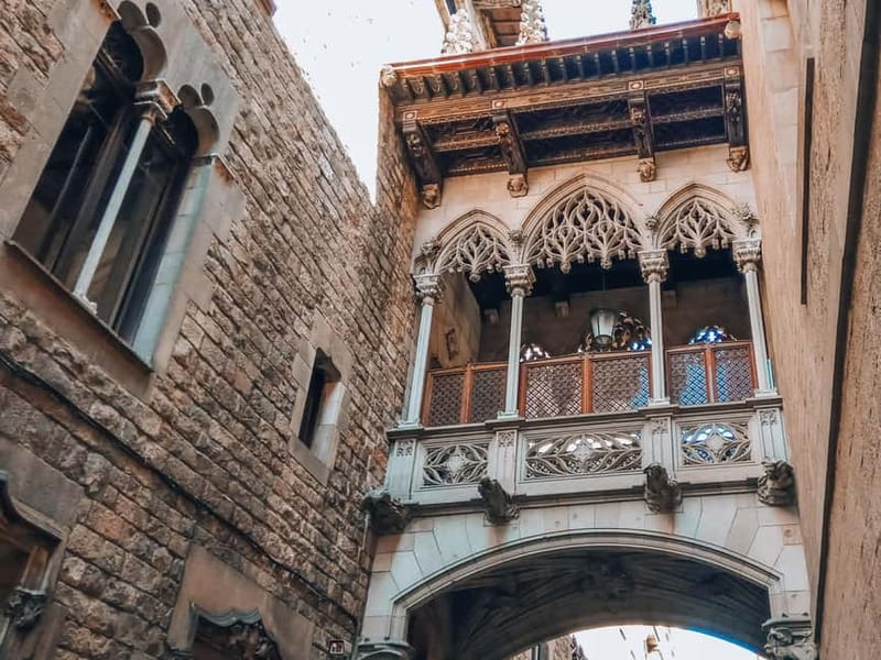 Barcelona: Introduction to the Gothic Quarter Walking Tour - Catalan identity on the street, not in a lecture