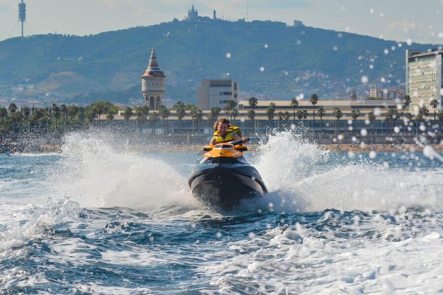 Barcelona: Jetski Rental in Barcelona - Jet Ski in Barcelona in 20 Minutes: the pacing you should expect