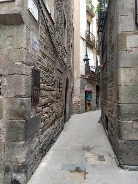 Barcelona: Jewish Tour by a Jewish guide - Why This Barcelona Jewish Quarter Tour Feels Different