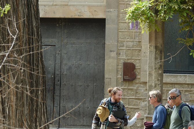 Barcelona Literary Tour - Beyond Orwell and Hemingway - A walk that links authors to actual street corners