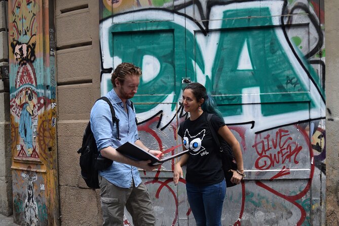 Barcelona Literary Tour - Beyond Orwell and Hemingway - From Plaça Reial to Plaça de Catalunya: your easy start and finish
